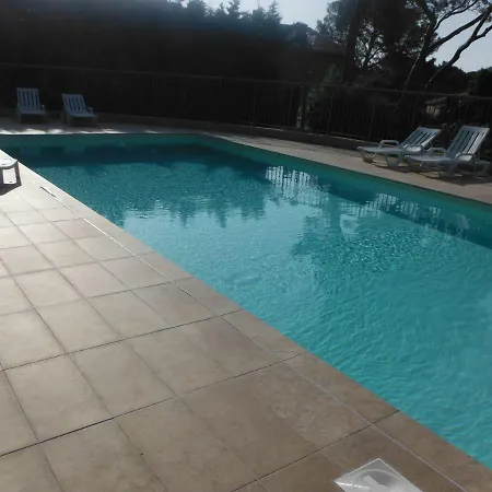 L'elephant Кемпинг